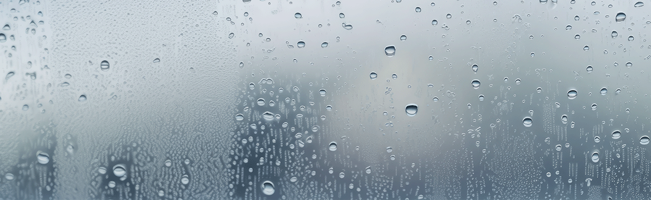 dew point saturation on a glass